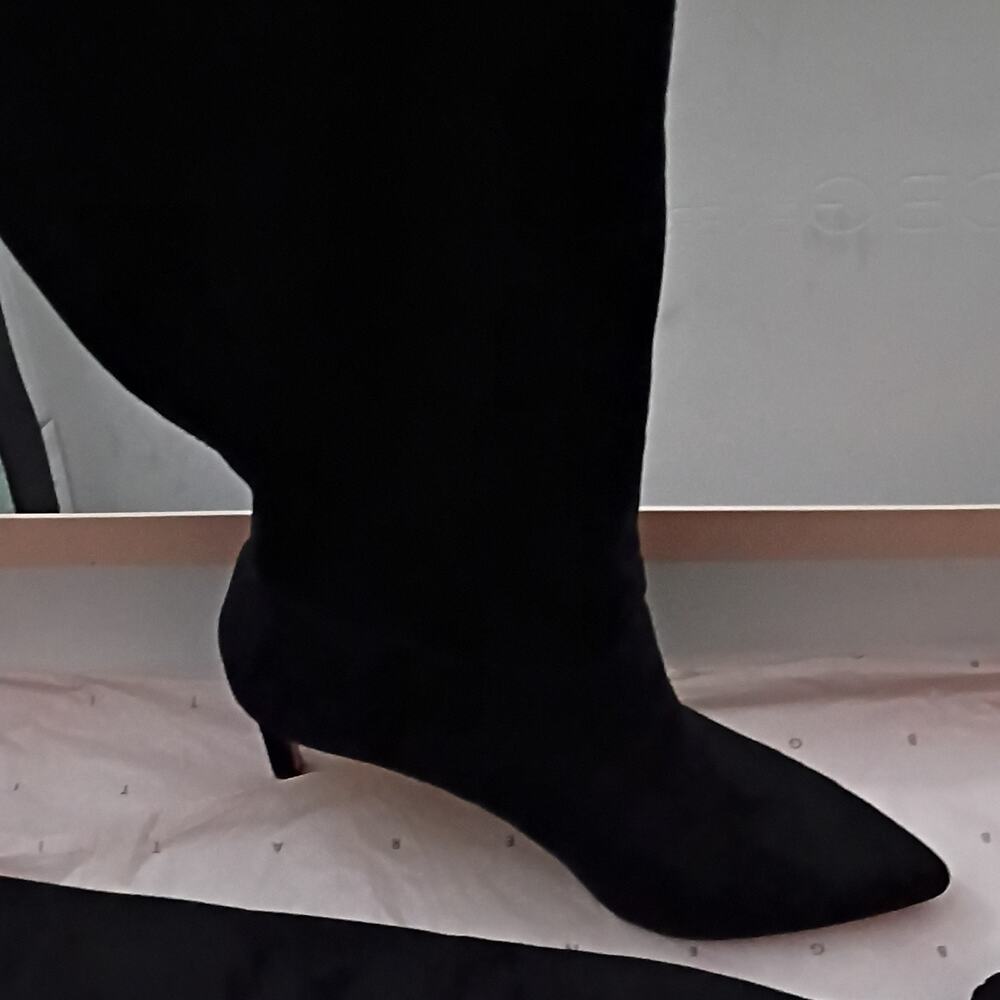 Bebe Women's Black Silk Thigh-High Boots Pointed Toe Stiletto Size 9.5